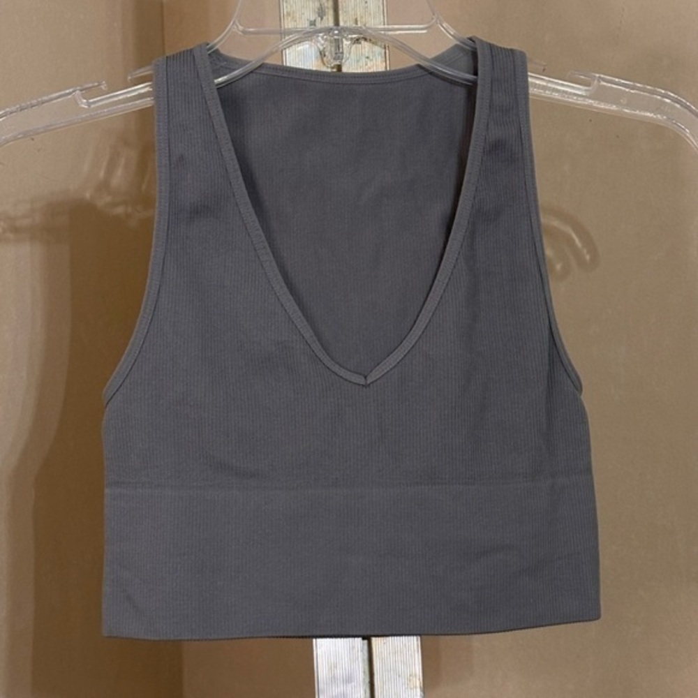 Women's Gray Ribbed V Neck Sleeveless Top Sz Small